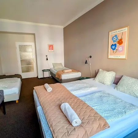 Flat In Zizkov -103- براغ